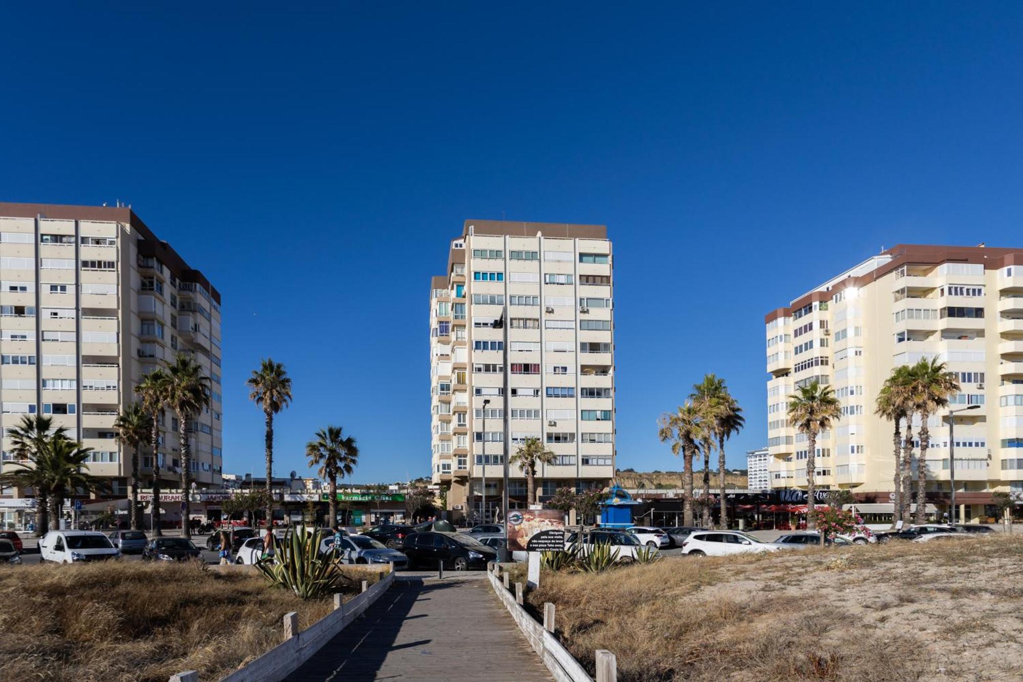 Wonderful Studio Apartment In Front Of The Beach Costa de Caparica Eksteriør billede
