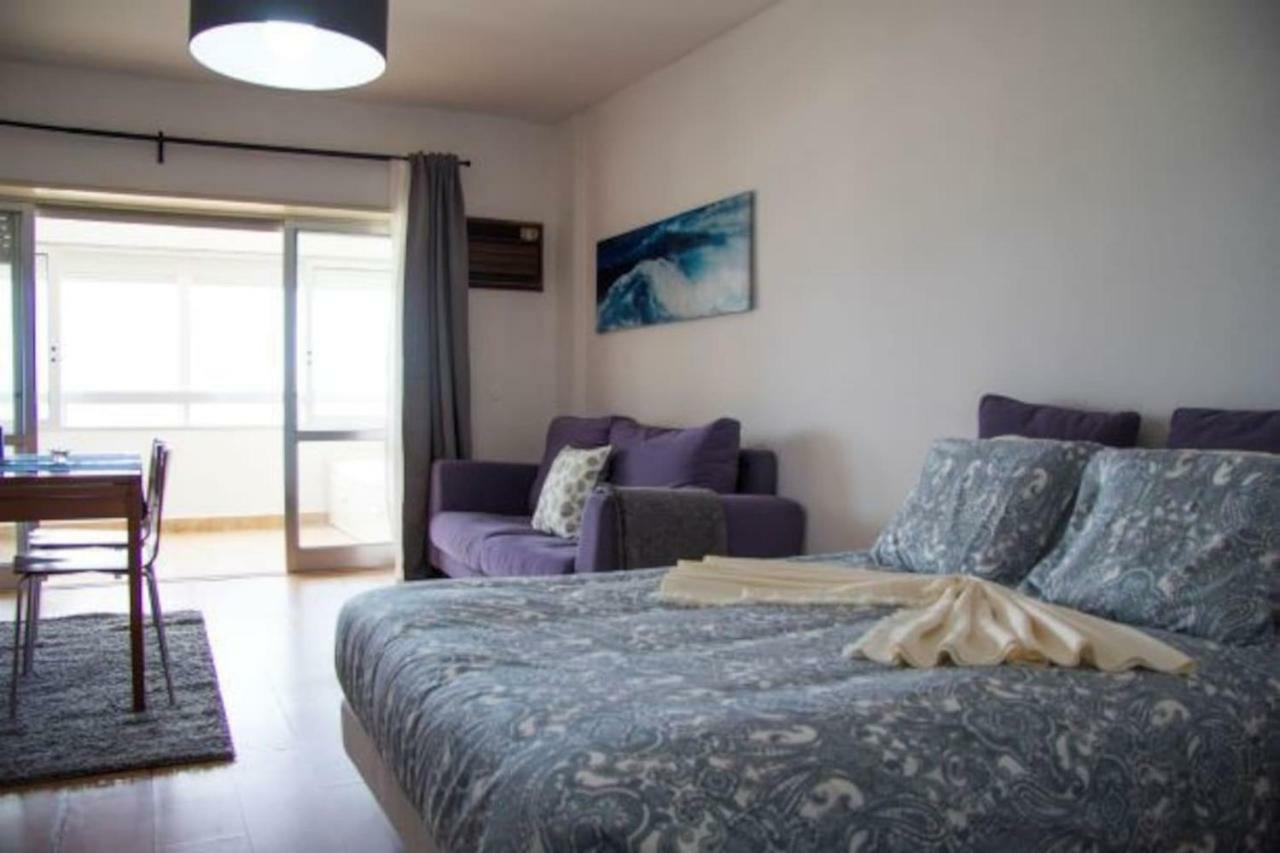 Wonderful Studio Apartment In Front Of The Beach Costa de Caparica Eksteriør billede