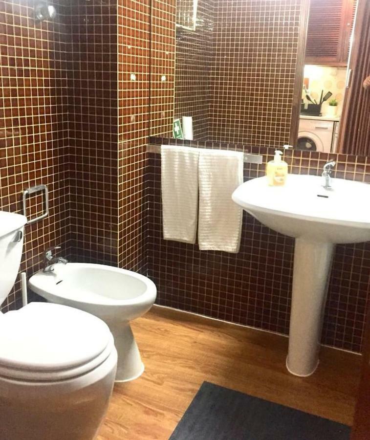 Wonderful Studio Apartment In Front Of The Beach Costa de Caparica Eksteriør billede