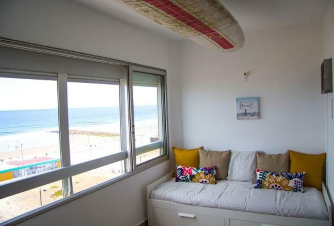 Wonderful Studio Apartment In Front Of The Beach Costa de Caparica Eksteriør billede