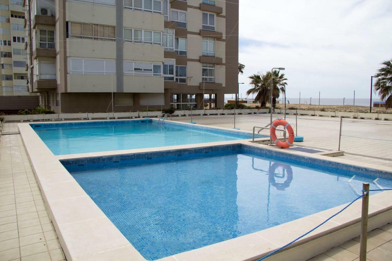 Wonderful Studio Apartment In Front Of The Beach Costa de Caparica Eksteriør billede