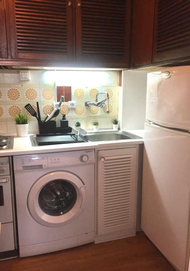 Wonderful Studio Apartment In Front Of The Beach Costa de Caparica Eksteriør billede